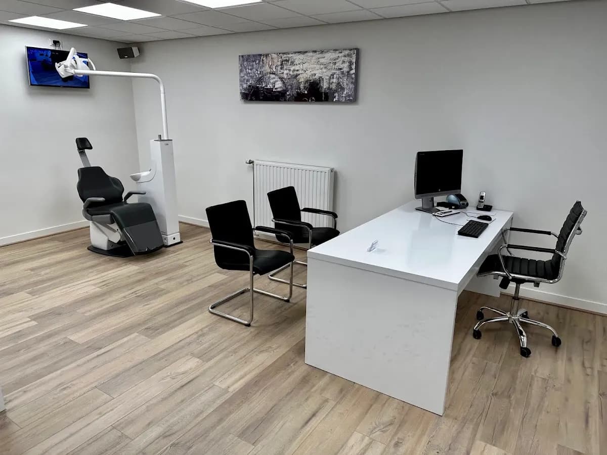 Tandprotheticus Rossel — foto uit de Google-vermelding van de praktijk