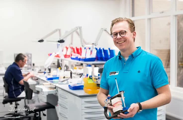 Van Engelen Tandprothetiek — foto uit de Google-vermelding van de praktijk